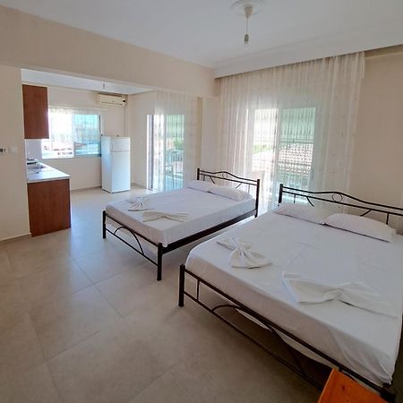 Апартаменти Poly'S House Неа-Врасна Екстер'єр фото