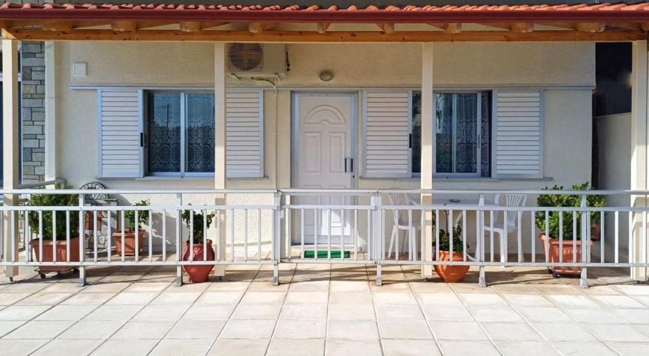 Апартаменти Poly'S House Неа-Врасна Екстер'єр фото